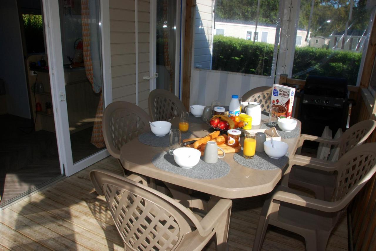 Mobilhome 2Ch Climatise-Terrasse Fermee-4 Velos-Camping 4 Etoiles Les Charmettes Ле-Мат Екстер'єр фото
