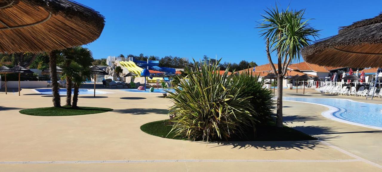 Mobilhome 2Ch Climatise-Terrasse Fermee-4 Velos-Camping 4 Etoiles Les Charmettes Ле-Мат Екстер'єр фото