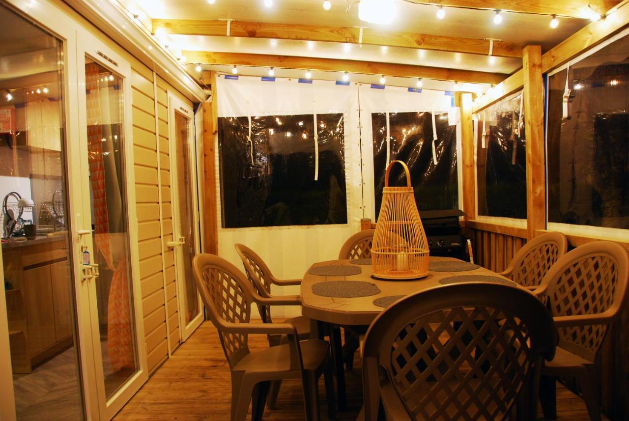 Mobilhome 2Ch Climatise-Terrasse Fermee-4 Velos-Camping 4 Etoiles Les Charmettes Ле-Мат Екстер'єр фото