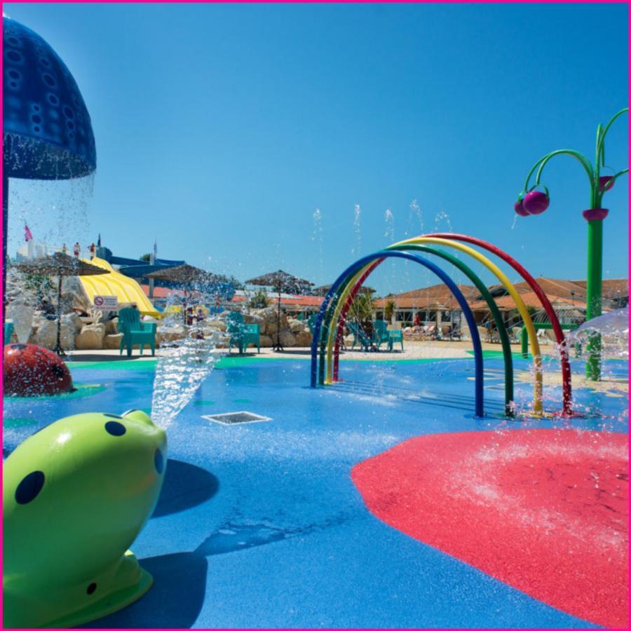 Mobilhome 2Ch Climatise-Terrasse Fermee-4 Velos-Camping 4 Etoiles Les Charmettes Ле-Мат Екстер'єр фото