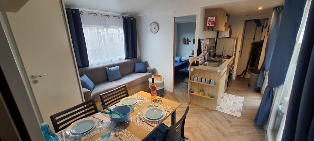 Mobilhome 2Ch Climatise-Terrasse Fermee-4 Velos-Camping 4 Etoiles Les Charmettes Ле-Мат Екстер'єр фото